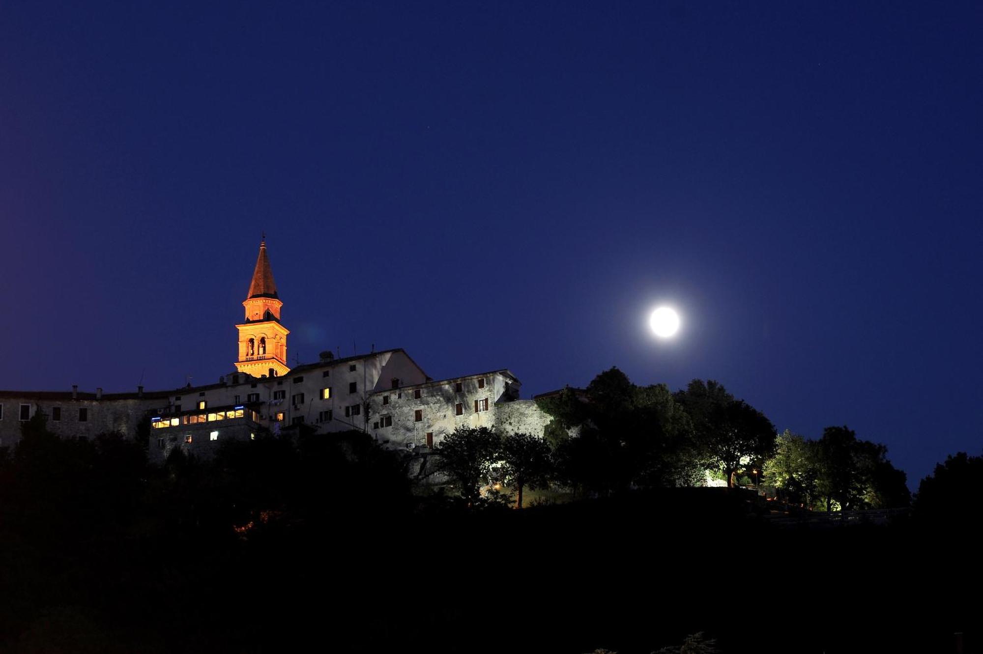 Boutique Hotel Vela Vrata Buzet Luaran gambar