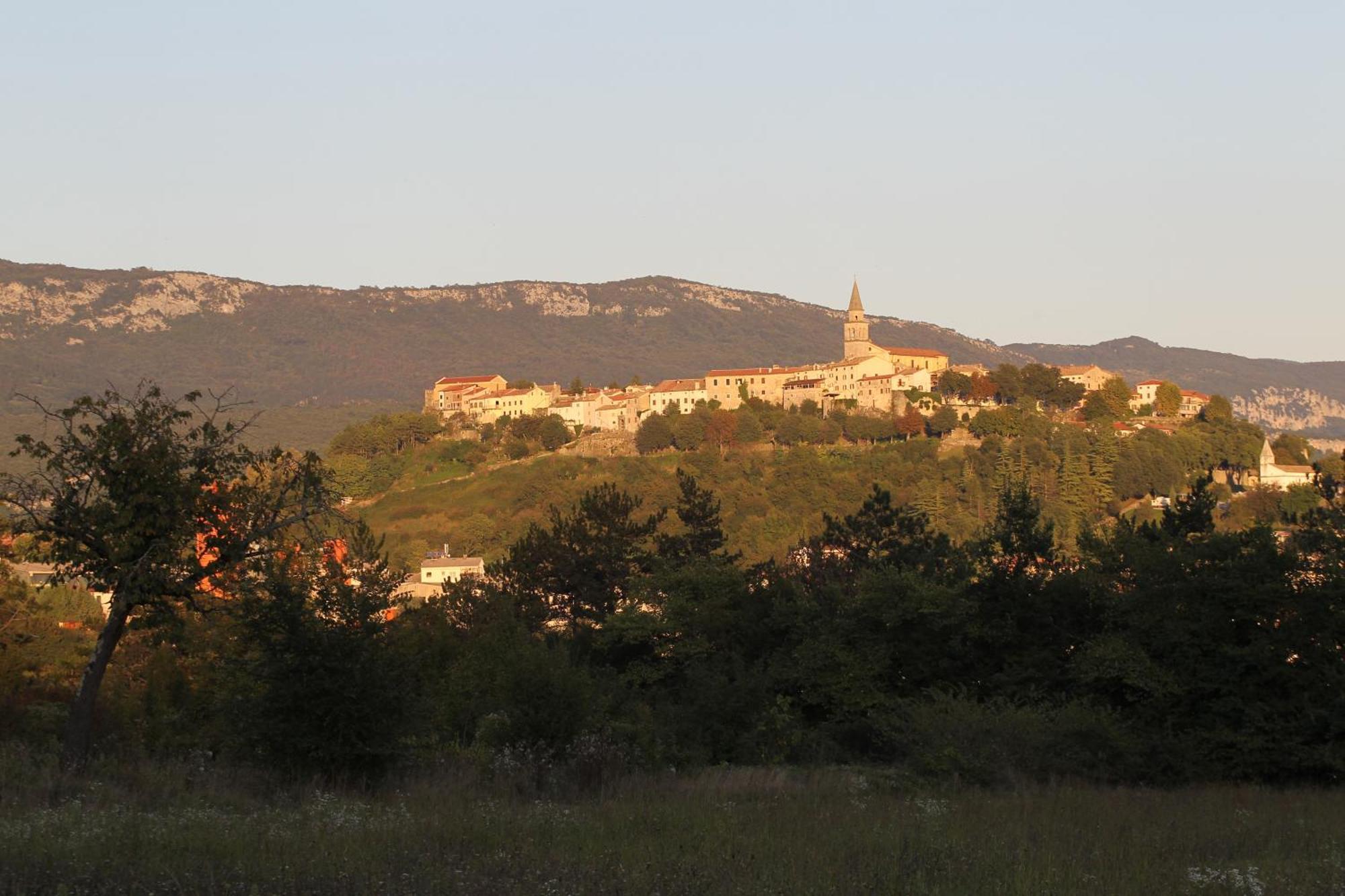 Boutique Hotel Vela Vrata Buzet Luaran gambar