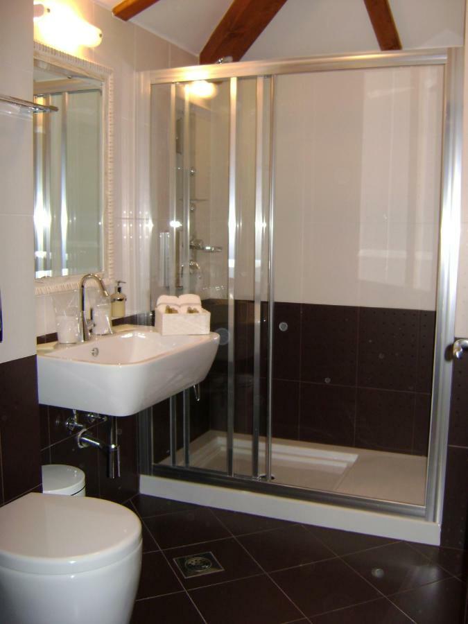 Boutique Hotel Vela Vrata Buzet Luaran gambar